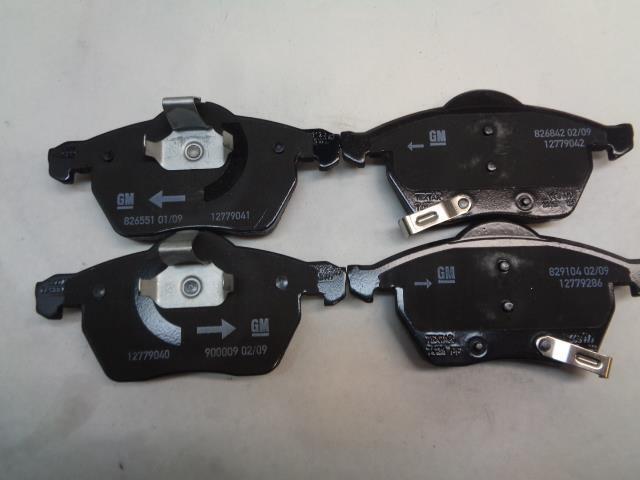 NEW SAAB 93192749 FRONT BRAKE PADS 9-5 99-05', 9-3 99-02' R5TA