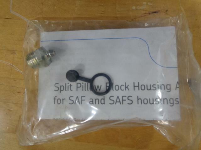 NEW SKF SAF 322 PILLOW BLOCK HOUSING CAST IRON 4 BOLT BASE SPLIT BLOCK BSRG4