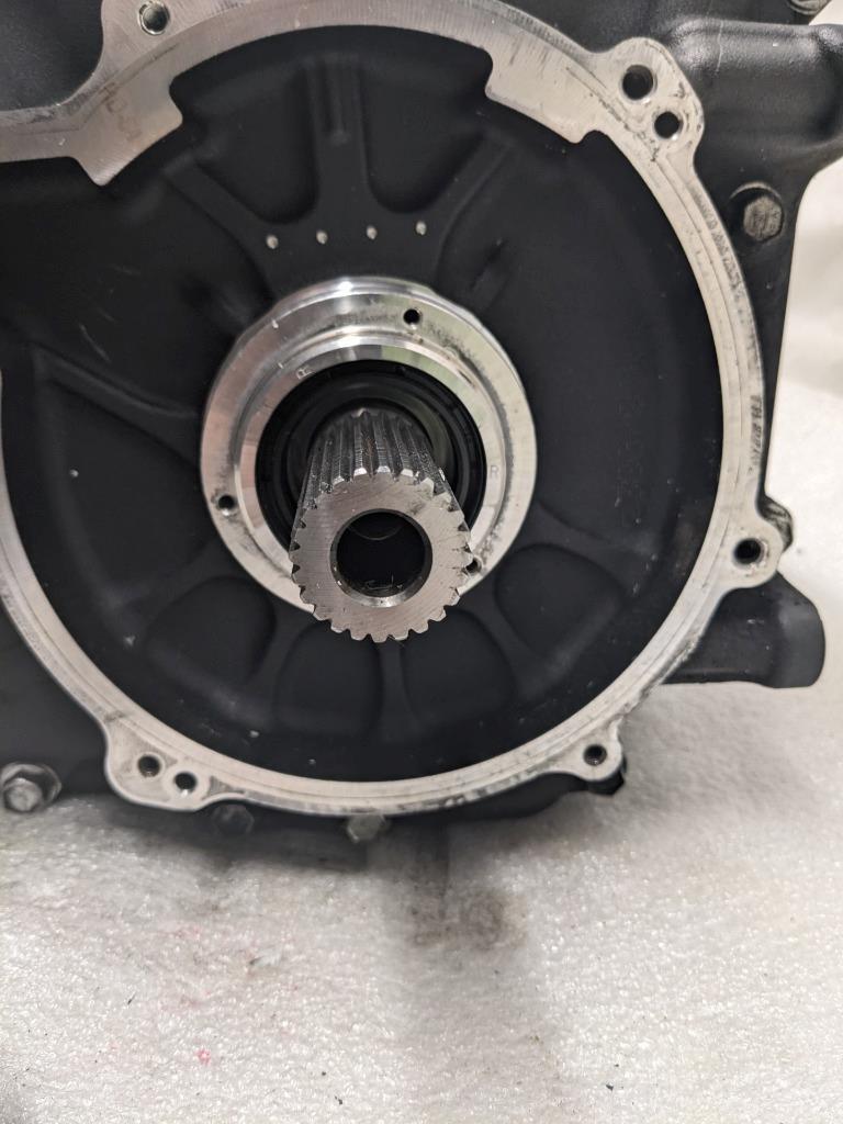 HARLEY DAVIDSON MILWAUKEE 8 TOURING CRANKCASE FOR 17-23 ELECTRA GLIDE USED I2