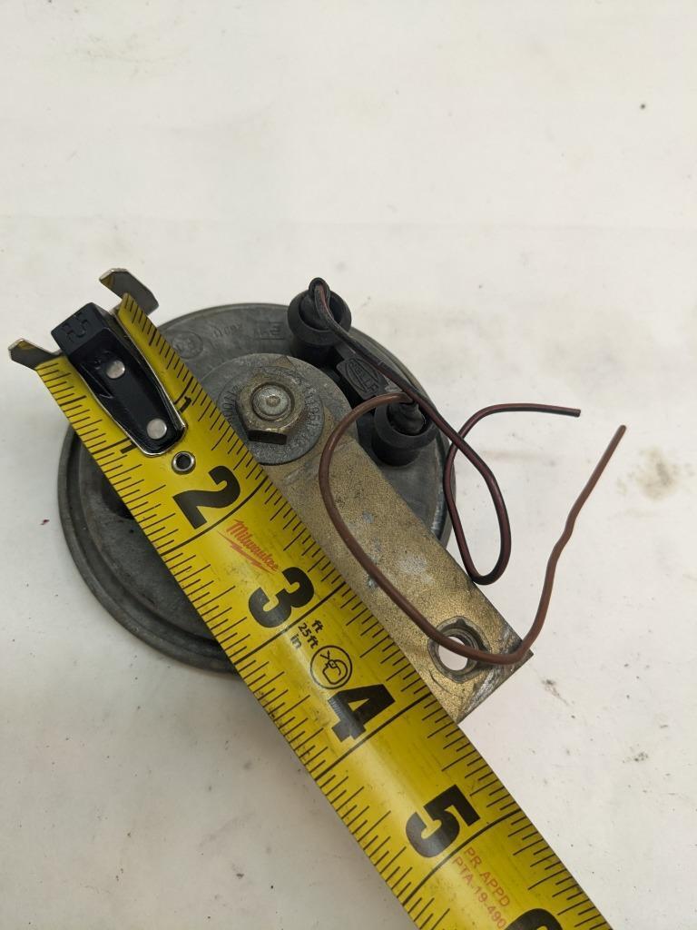 PORSCHE 911 ANTI-THEFT WARNING HORN ALARM SYSTEM 400HV 111951213 USED R21SPB