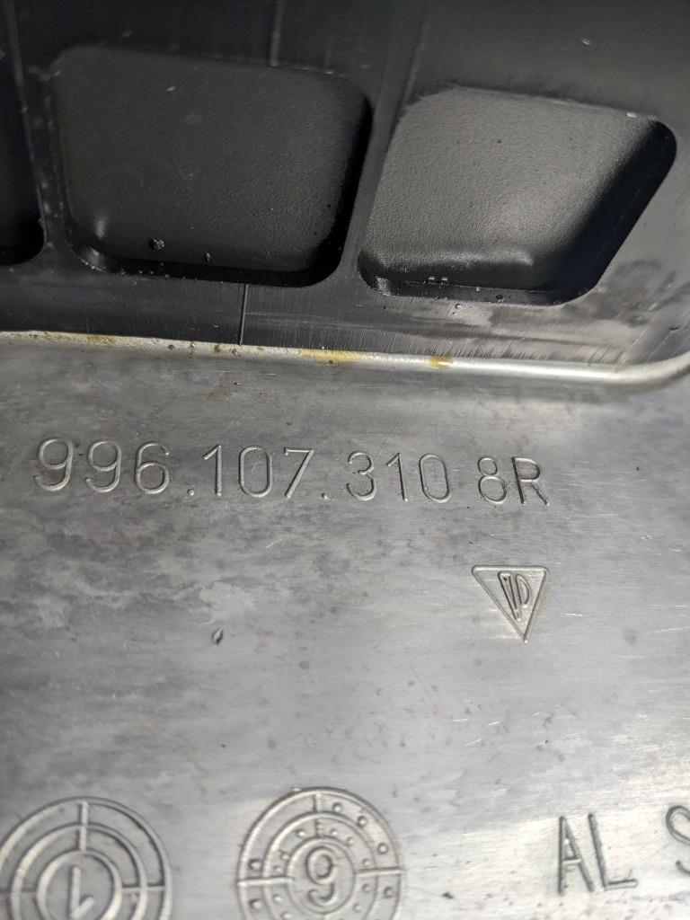 PORSCHE 911/996 ENGINE OIL SUMP PLATE/PAN 9961073108R USED 996BGLT3