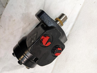 DANFOSS 2" CUT 7-BOLT ON HYDRAULIC MOTOR Z231602742AP NEW R11