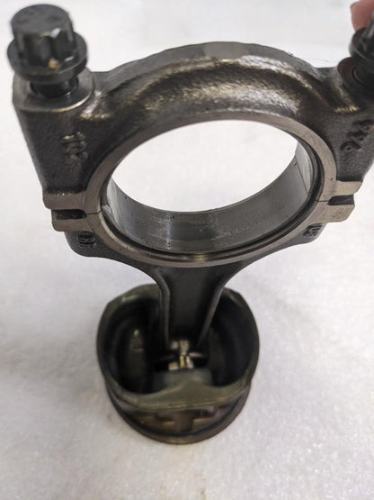 PORSCHE 996/911 CONNECTING PISTON RODS 9961031028R USED 996BGL2T2