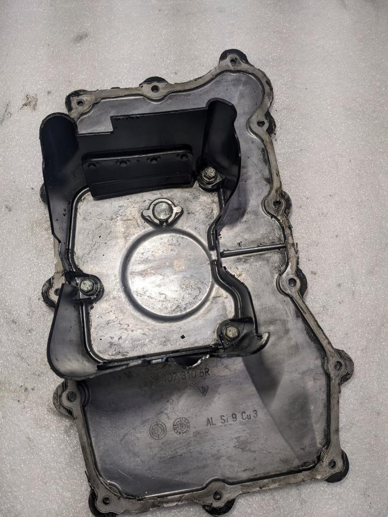 PORSCHE 911/996 ENGINE OIL SUMP PLATE/PAN 9961073108R USED 996BGLT3