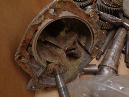 USED FOR PARTS TRANSMISSION CASE, GEARS & PARTS BSRG4