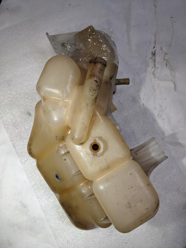 PORSCHE 996 COOLANT RESERVOIR 1999-2000 PORSCHE 99610604756 USED 996BGL