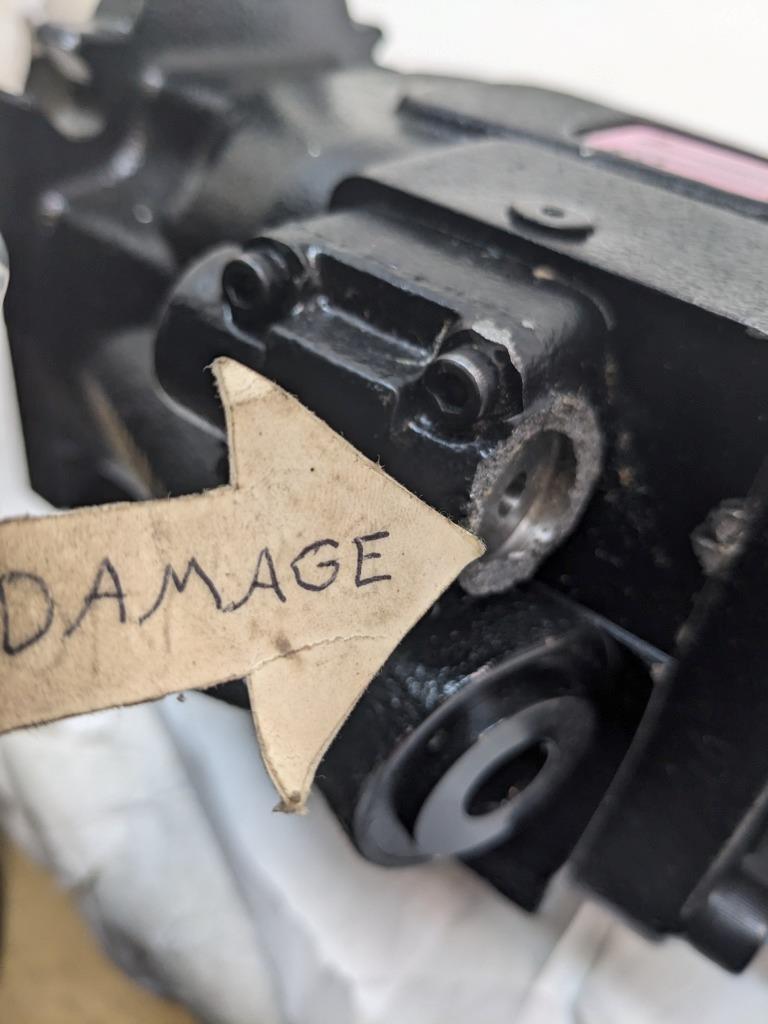 EATON 421AK HYDRAULIC AXIAL PISTON PUMP-BLACK- 421AK02552C #2 NEW H1