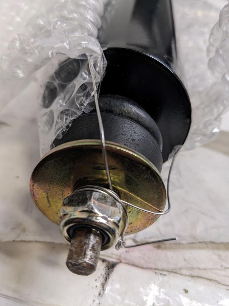 SACHS 38 1700 170 257 PORSCHE LEFT & RIGHT SHOCK ABSORBER 170 257 NEW R5