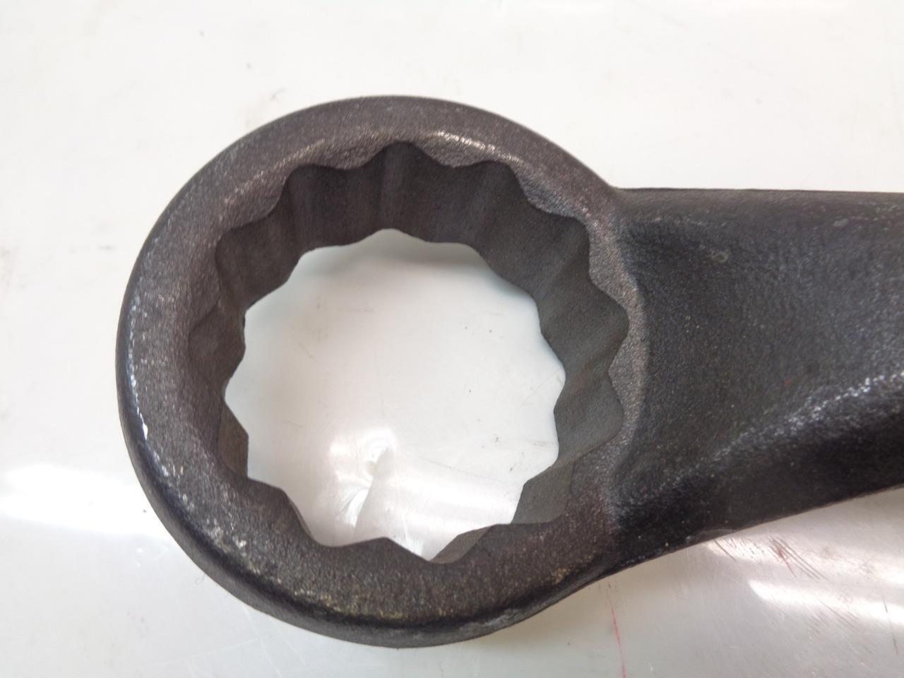 NEW PROTO 2-3/16" 12 POINT HEAVY-DUTY OFFSET STRIKING WRENCH 2635SW R22T7