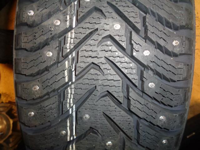 2 NOKIAN HAKKAPELITTA 8 SUV STUDDED P 235 55 18 104T XL TS31948 TIRE BQ1