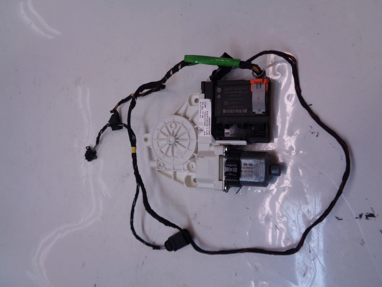 GENUINE PORSCHE WINDOW MOTOR W/CONTROL MODULE 997 624 182 03 R21T4
