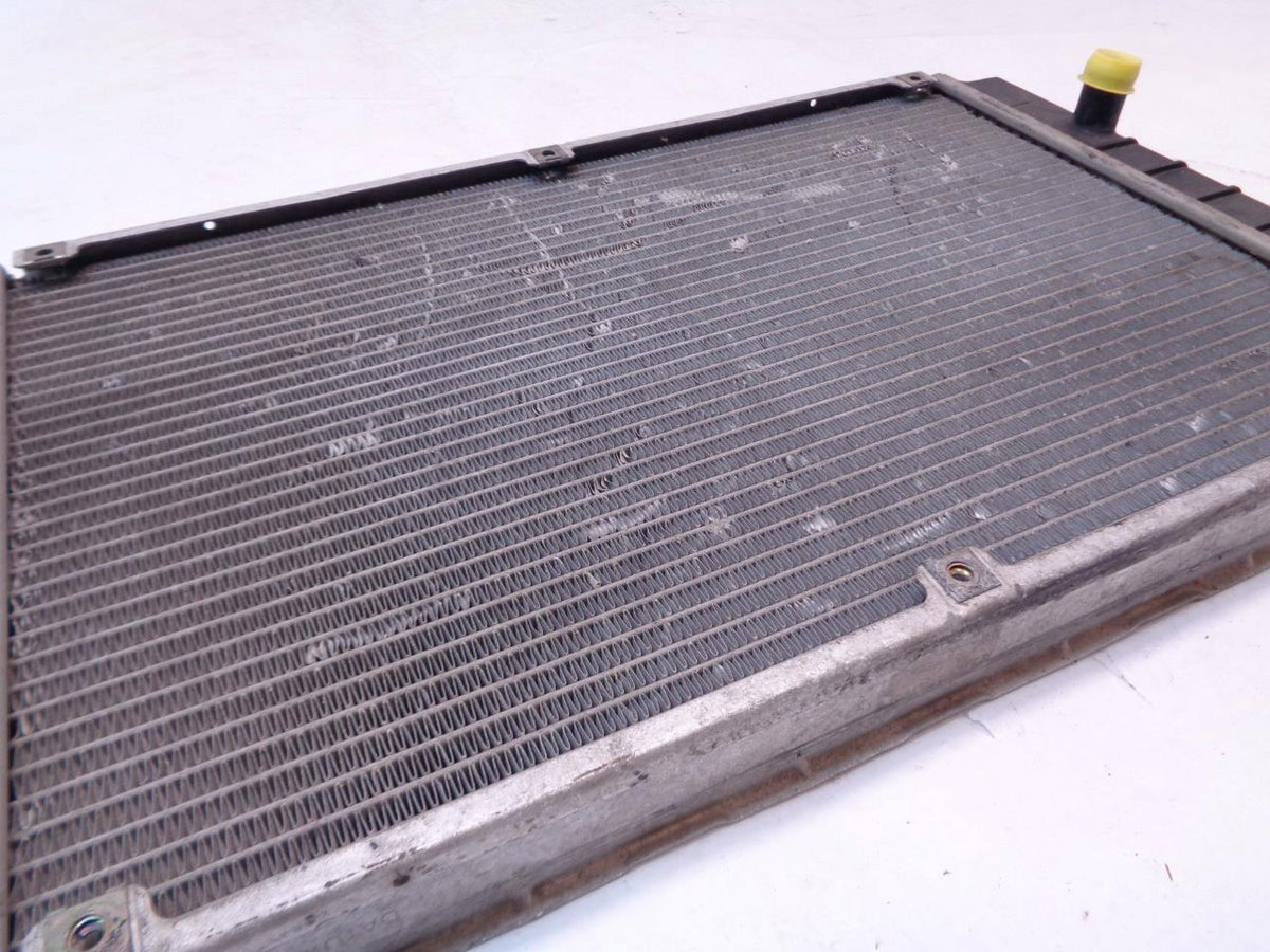 USED GENUINE PORSCHE 944 924 RADIATOR 94410603103 SR