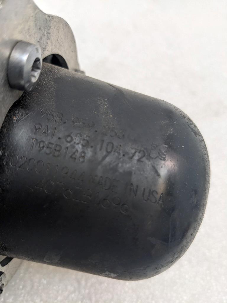 PORSCHE PANAMERA 970 SECONDARY AIR PUMP 95B131337 USED R20
