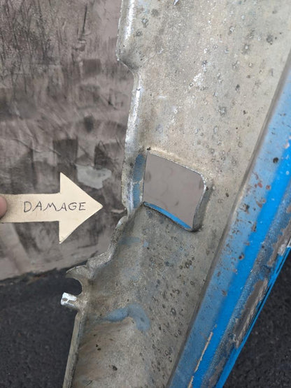 DAMAGED PORSCHE ALUMINUM RIGHT ROCKER PANEL BLUE FOR 78-89 911SC USED R25
