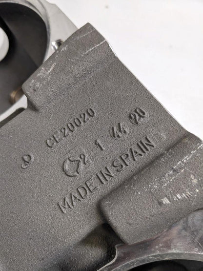 JOHN DEERE CE20020 ROW UNIT GEAR CASE HOUSING NEW I2