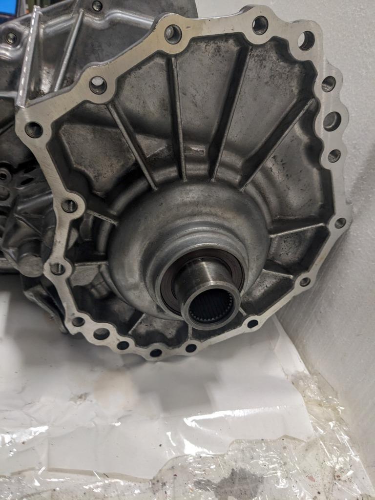 NISSAN ARMADA PATHFINDER 2004-2008 TRANSFER CASE ASSEMBLY 33100-7S110 BSRG1