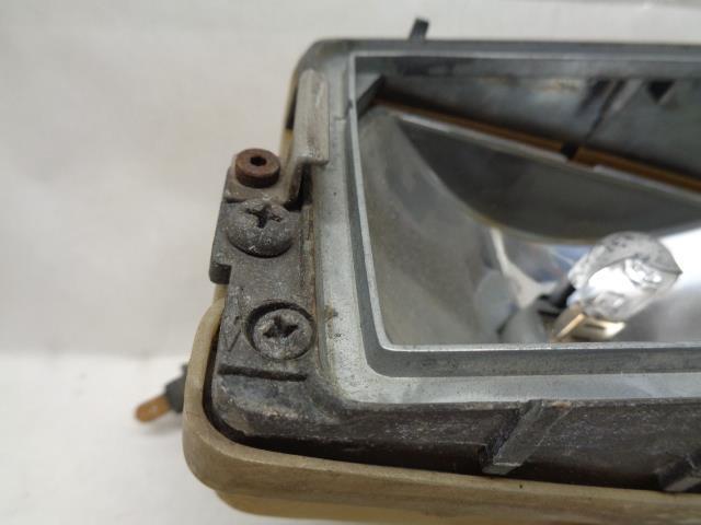 USED GENUINE PORSCHE 928 1978-82 RIGHT FOG LIGHT NO LENS 928 631 417 00 R25T4