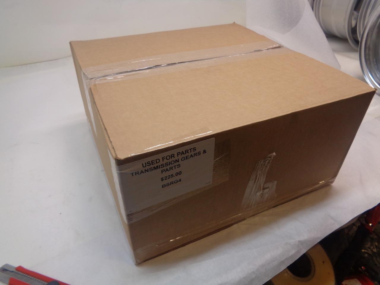 USED FOR PARTS TRANSMISSION CASE, GEARS & PARTS BSRG4