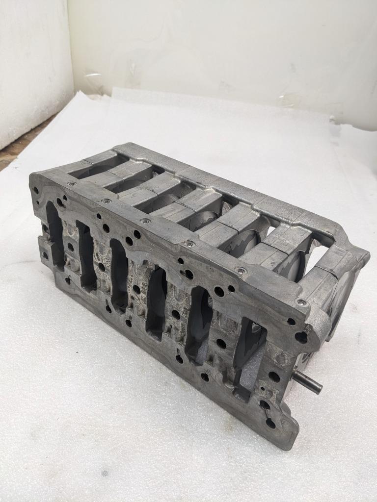 1998 PORSCHE 911 CRANKSHAFT BEARING CASE/CARRIER 9961011113R REBUILT 996BGL2