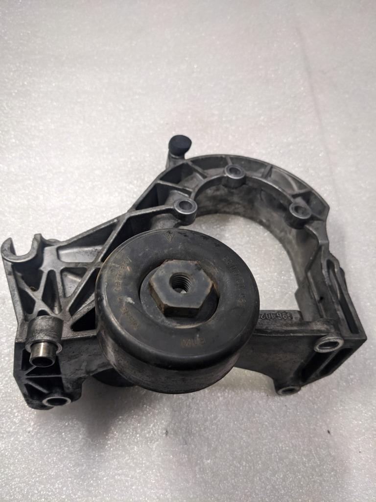 PORSCHE 911/BOXSTER 3.2 POWER STEERING PUMP HOUSING 9961021602R USED 996B.G.L.