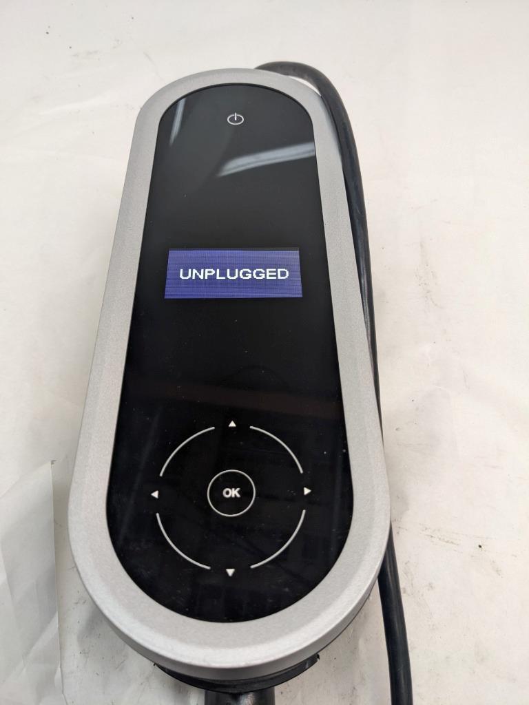 PORSCHE UNIVERSAL CHARGER W/CASE FOR ELECTRIC VEHICLES 7PP971675B 120-230V R21