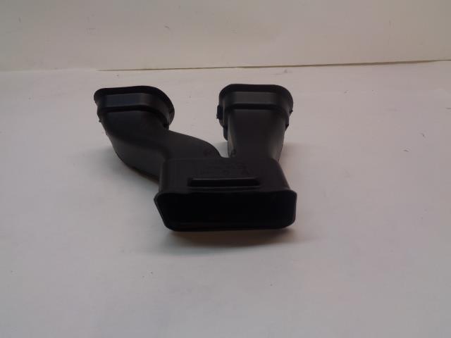 PORSCHE CAYMAN 987 06-12 UNDER DASH AIR DUCT INTERMEDIATE SECTION 987 572 769 00