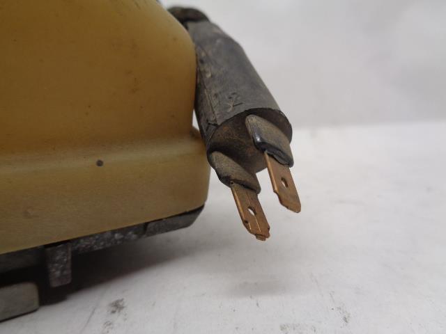 USED GENUINE PORSCHE 928 1978-82 RIGHT FOG LIGHT NO LENS 928 631 417 00 R25T4