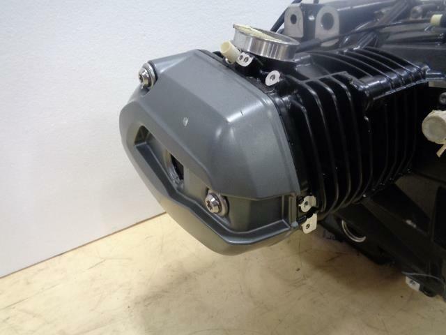 BMW R1200 GS 2018 Complete Motor NEW Factory Replacement 0 miles DAMAGED BSRG2