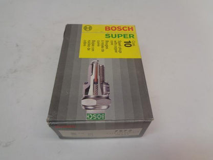 BRAND NEW BOSCH GMC SUPER SPARK PLUG 10 PACK 7572 R13T3