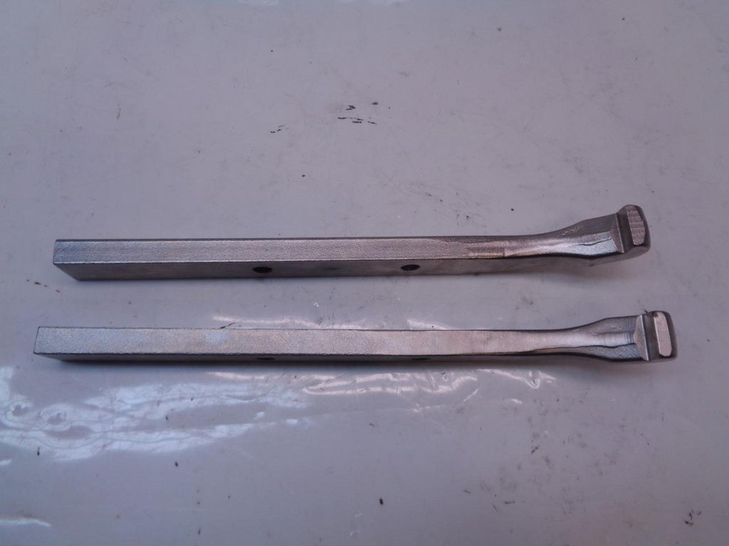 NEW OTC PULLING JAWS 16 3/4" & 17" LONG (ONLY THE JAWS, NOT THREAD & SCREW)  R22