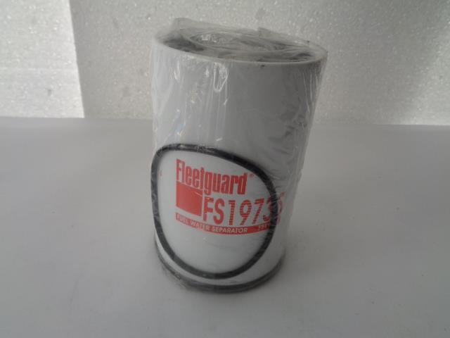 NEW FLEETGUARD FUEL/WATER SEPARATOR FS19735 R6TA