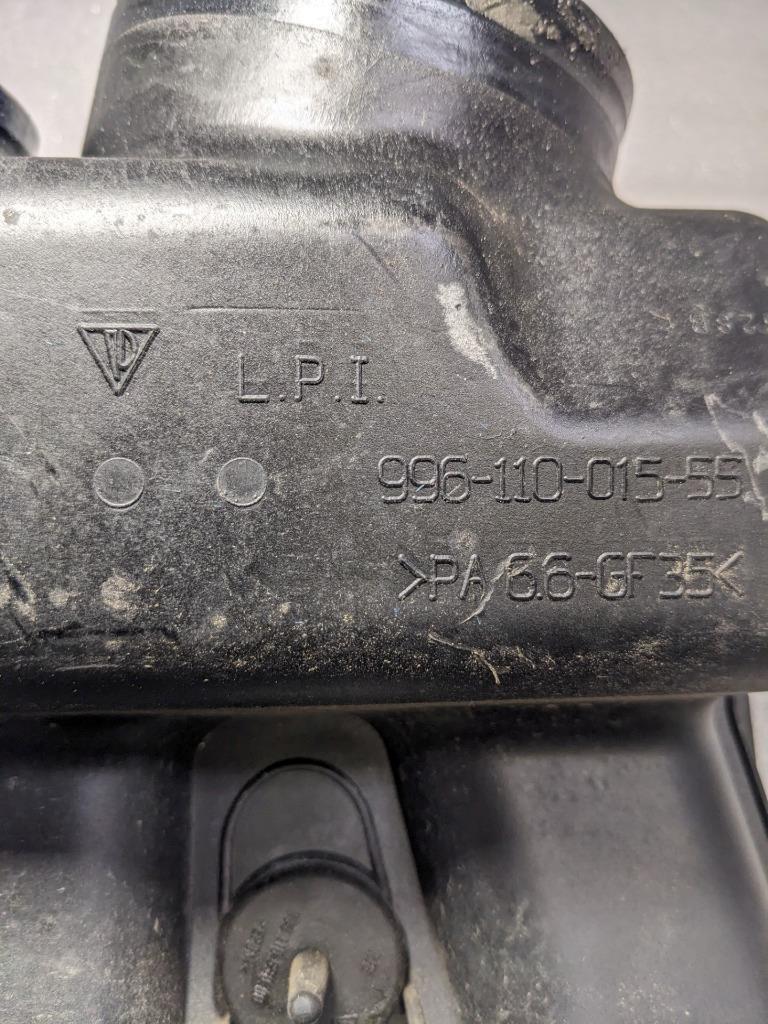 PORSCHE 911/996 INTAKE MANIFOLD/AIR DISTRIBUTOR 99611001555 USED 996B.G.L.
