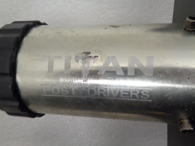 TITAN PGD2875H POST DRIVER GAS POWERED 1.3 HP HONDA ENGINE SLIGHTLY USED BRS35