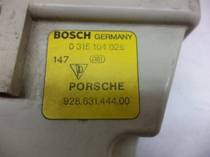 Porsche 928 Fog Light Right Side Cracked 928 631 444 00 USED GENUINE R25T4