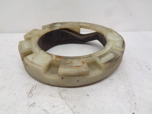 USED GENUINE PORSCHE COIL SPRING RETAINER 993 333 504 00 R24T5
