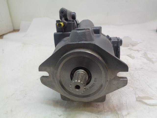 WIRTGEN 2772185 HYDRAULIC PUMP 15 SPLINE SHAFT LENGTH 1 1/4" DIAMETER 1" NEW R11
