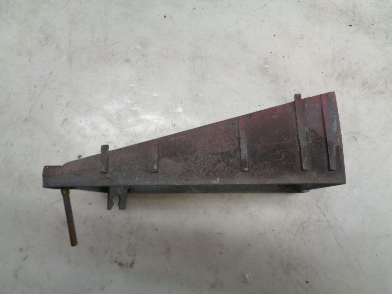 USED PORSCHE 928 FOG LIGHT FRAME BOSCH 1 305 543 058 059 R25T1