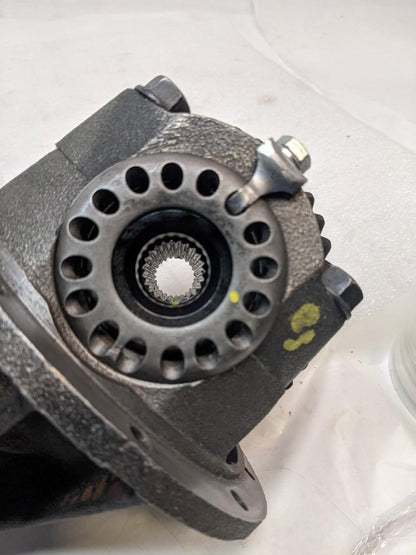 INEX DIFFERENTIAL 3.9 GR 23 SPLINE 39 RING 10 PINION USED R14