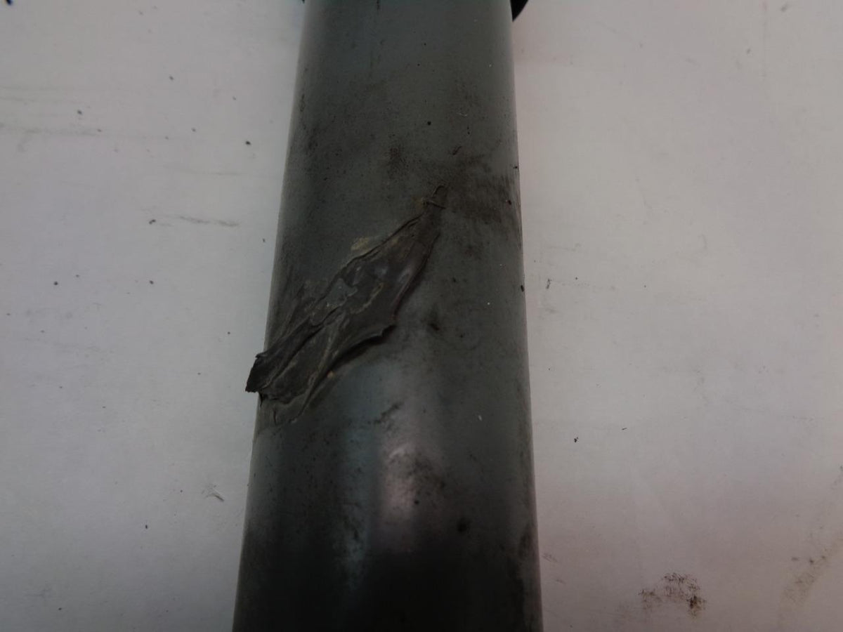 Porsche 968 Shock Absorber PAIR USED GENUINE 951 333 032 03 R23T8