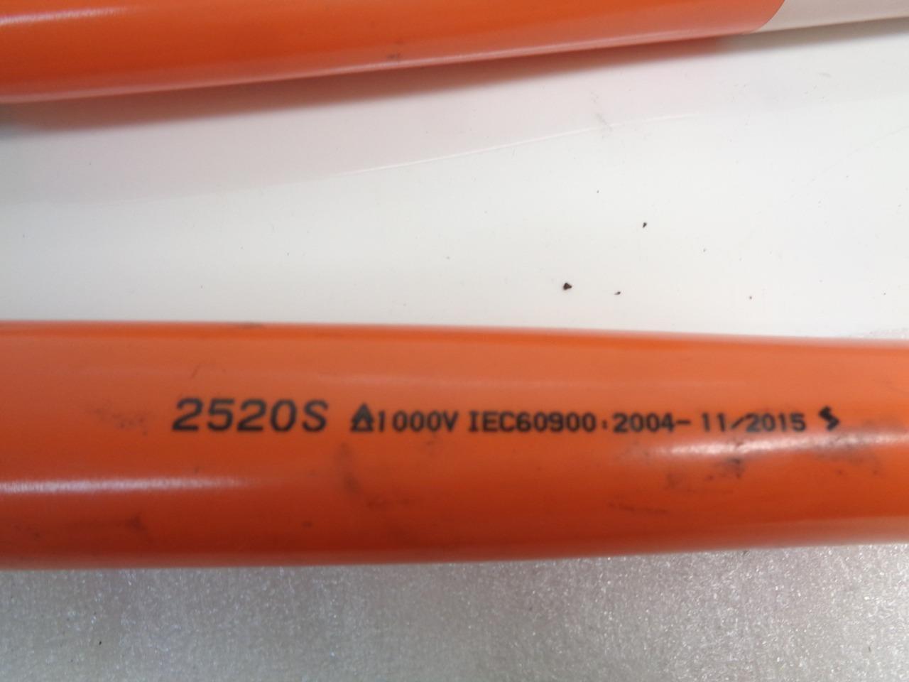 NEW BAHCO 2520 S INSULATED 1000V CABLE CUTTERS 30mm MAX CUTTING DIAMETER R22