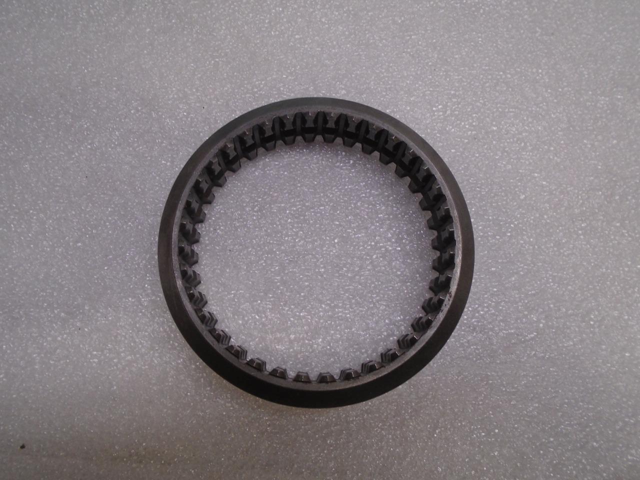 Porsche 928 Shift Sleeve 928 304 231 00 NEW Genuine R20T8