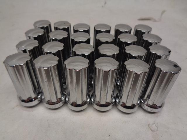 1 NEW 24 PACK CHROME SPLINE LUG NUTS FOR CHEVY SILVERADO R15T3