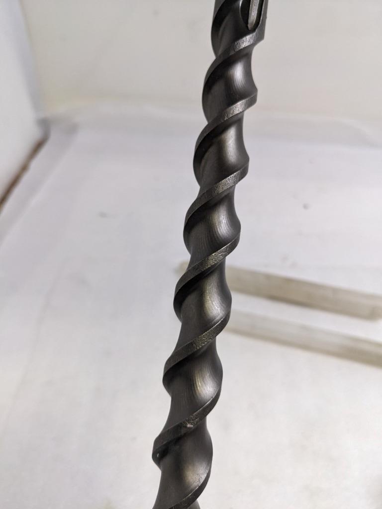 UNBRANDED DRILL BIT 1" X 15-3/4" 12-SPLINE SHANK CARBIDE TIP NEW R22T2