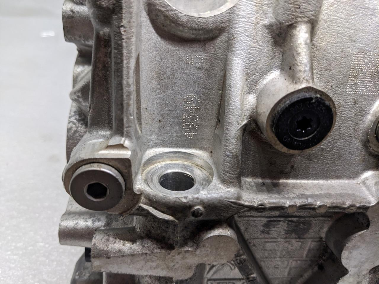 Porsche 9A1104111911 Cylinder Head  FOR Carrera 2013 3.4L 6 Cylinder USED BSR3.1