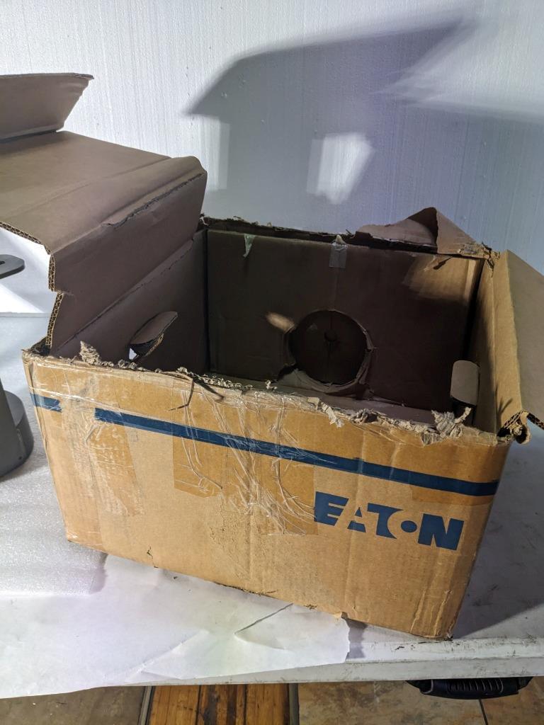 EATON ET1000-001 AEROQUIP PORTABLE HYDRAULIC CRIMPING MACHINE NO PUMP NEW R30