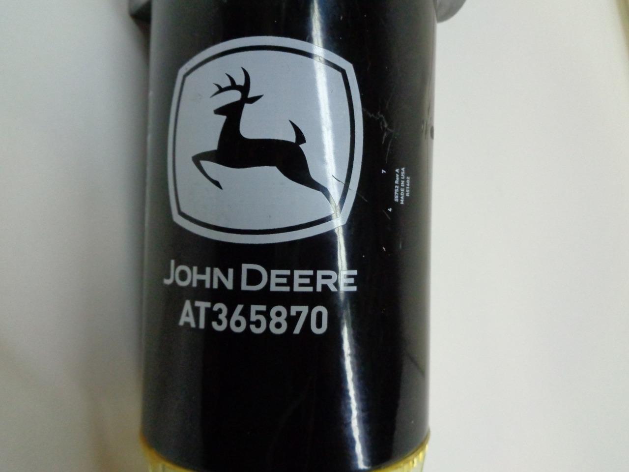 NEW JOHN DEERE FILTER ELEMENT FOR 320/325/328 SKID STEER AT365870 R12