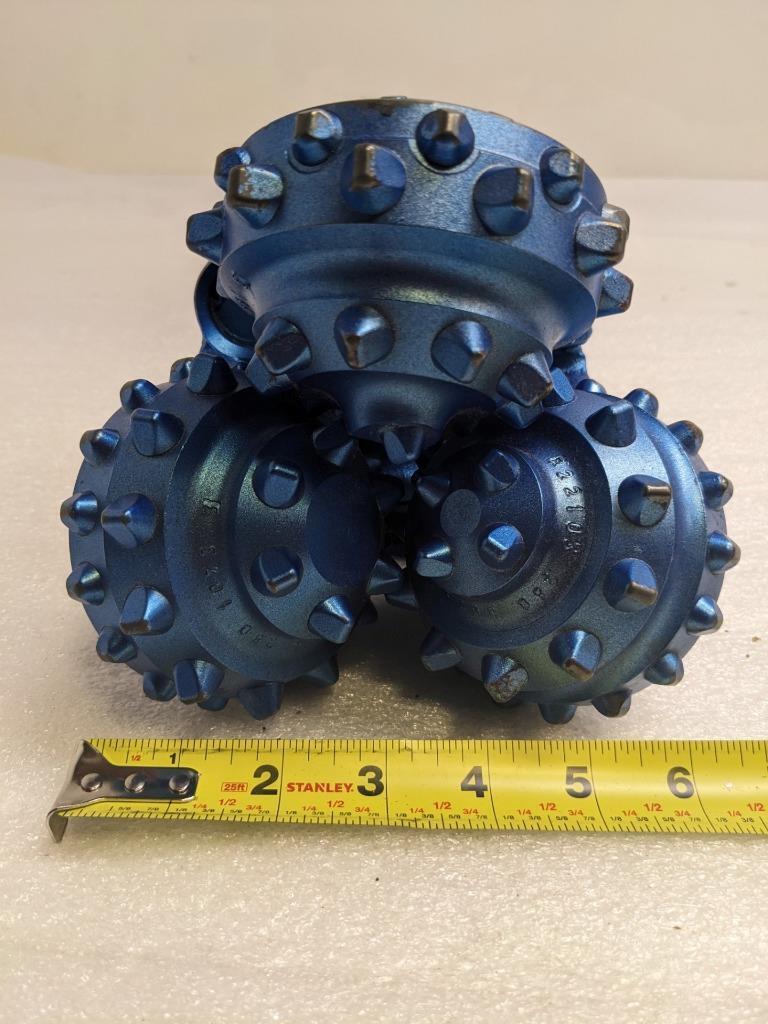 STRAIGHTLINE HDD RC-675-537-350REG TRI-CONE ROCK DRILL BIT 3-1/2 REG PIN NEW H1