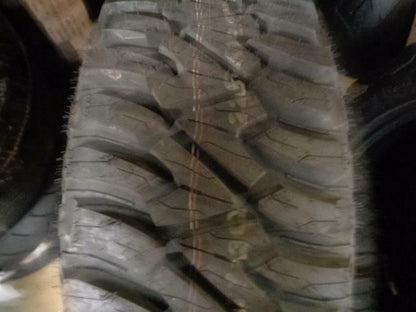 1 NEW KUMHO ROAD VENTURE MT71 33 12.5 18 122 LRF TIRES 2262513