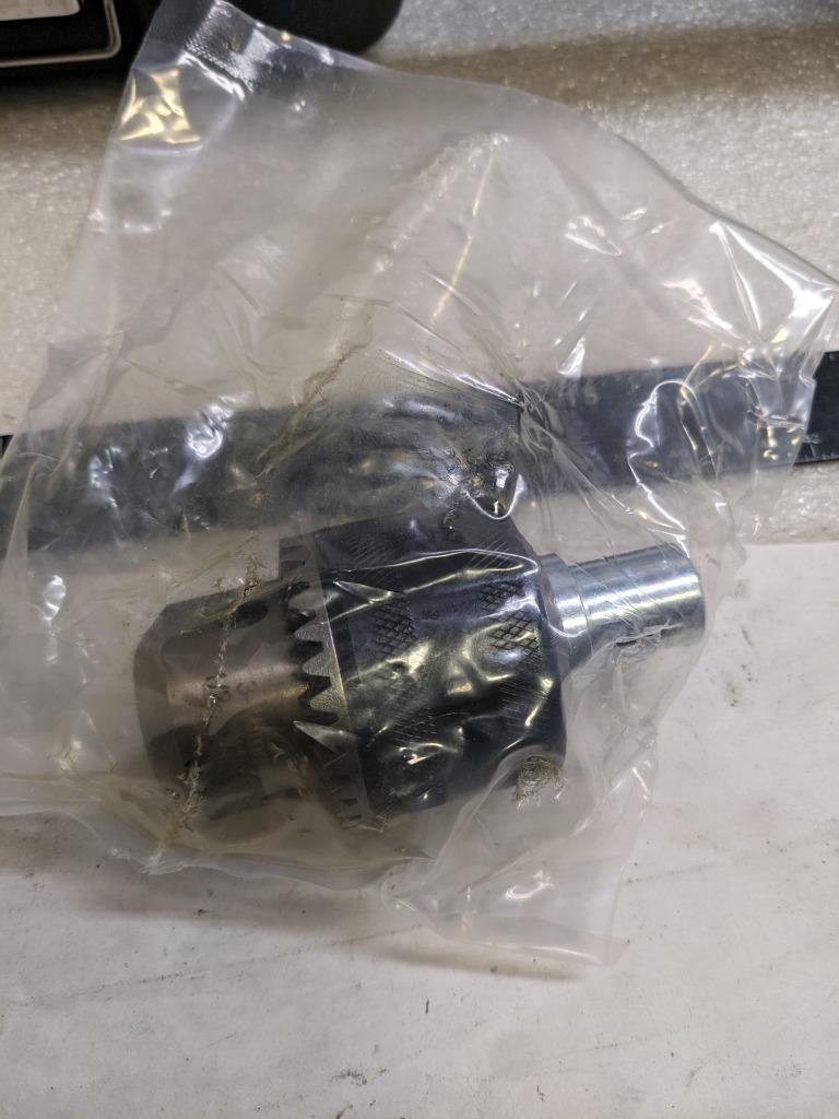 DEWALT DWE1622K MAGNETIC DRILL PRESS 2-SPEED 300-450RPM 4-3/8" NEW #2 BSR35