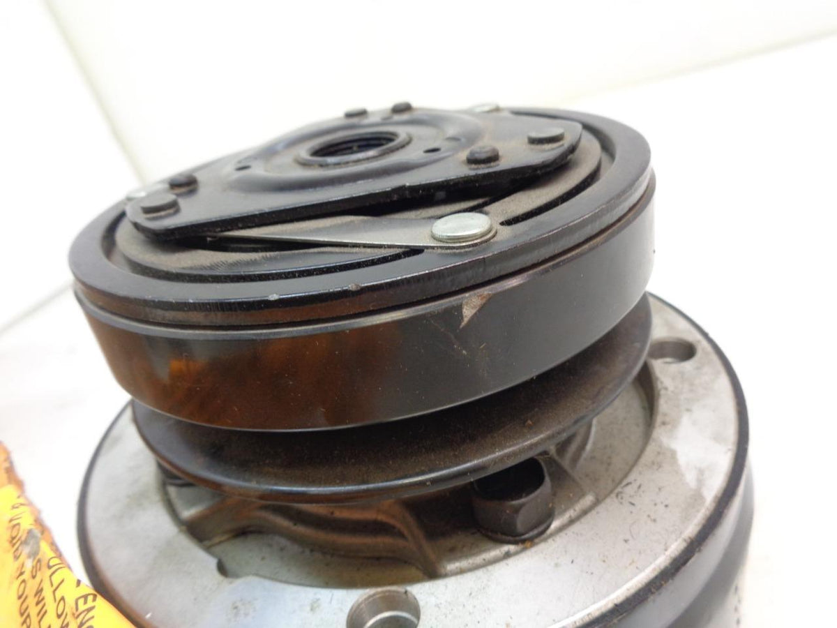 NEW 4 SEASONS 58221 AC COMPRESSOR 77-87 BUICK, CADILLAC, CHEVY, GMC, PONTIAC R1